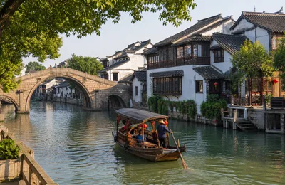 Shanghai Water Town Trips: Zhujiajiao and Jiangnan Day Trip Planning