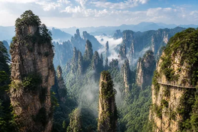 Zhangjiajie National Parks and Mountain Route Guide