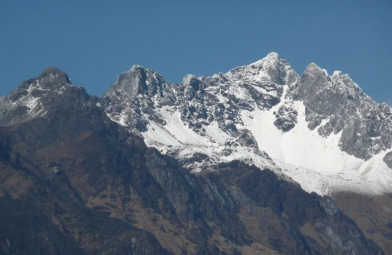 Meili Snow Mountain or Jade Dragon Snow Mountain: Which Fits Your Yunnan Trip?