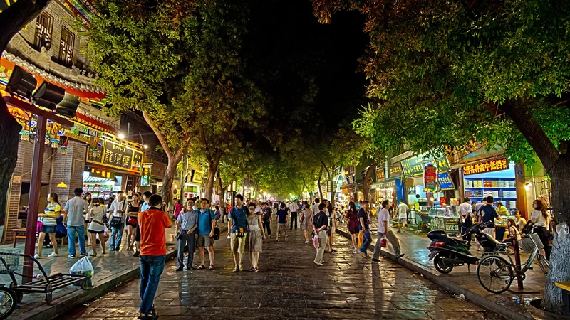Xi'an Food Guide Beyond the Muslim Quarter: What to Order and How to Plan Meals