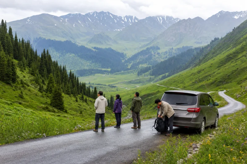 Small group road stop in the green Qiaxi valley