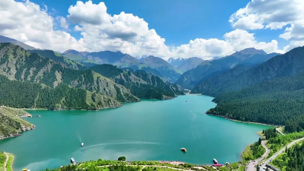 Ili 8-Day Small Group Tour: Xiata Valley, Qiaxi Forest and Nalati
